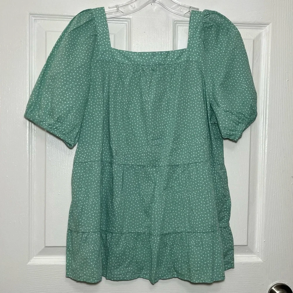 NWT LOFT Babydoll Cottage Core Green Square Neckline Puff Sleeve Green Top